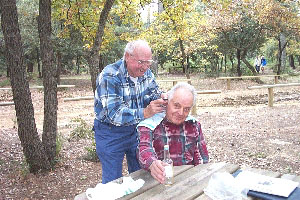 Le marabout / coiffeur a la fid&eacute;lit&eacute; de ses clients!!